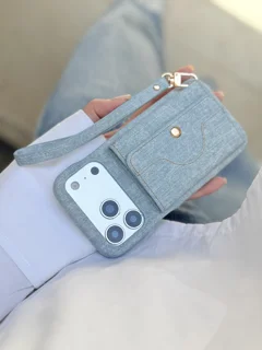 قاب گوشی جاکارتی طرح جین Jeans Wallet آیفون | ترکیب استایل پارچه‌ای و کاربرد هوشمندانه!