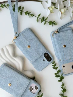 قاب گوشی جاکارتی طرح جین Jeans Wallet آیفون | ترکیب استایل پارچه‌ای و کاربرد هوشمندانه!