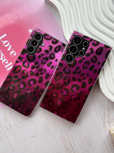 قاب گوشی Foxy Violet سامسونگ | طرح پلنگی بنفش صورتی با حلقه آویز